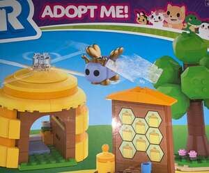 Adopt Me! BLDR Coffee Shop Building Set - 225 Pieces, Jazwares